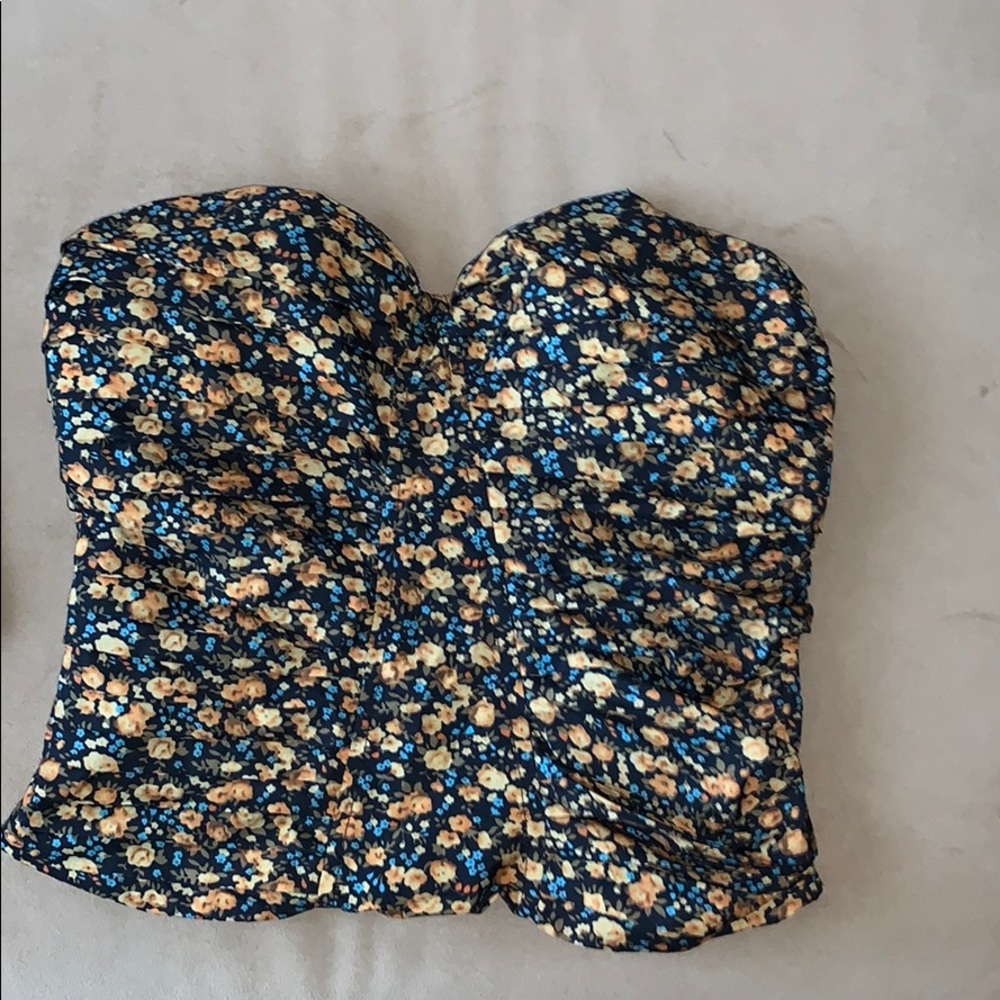 Floral strapless top